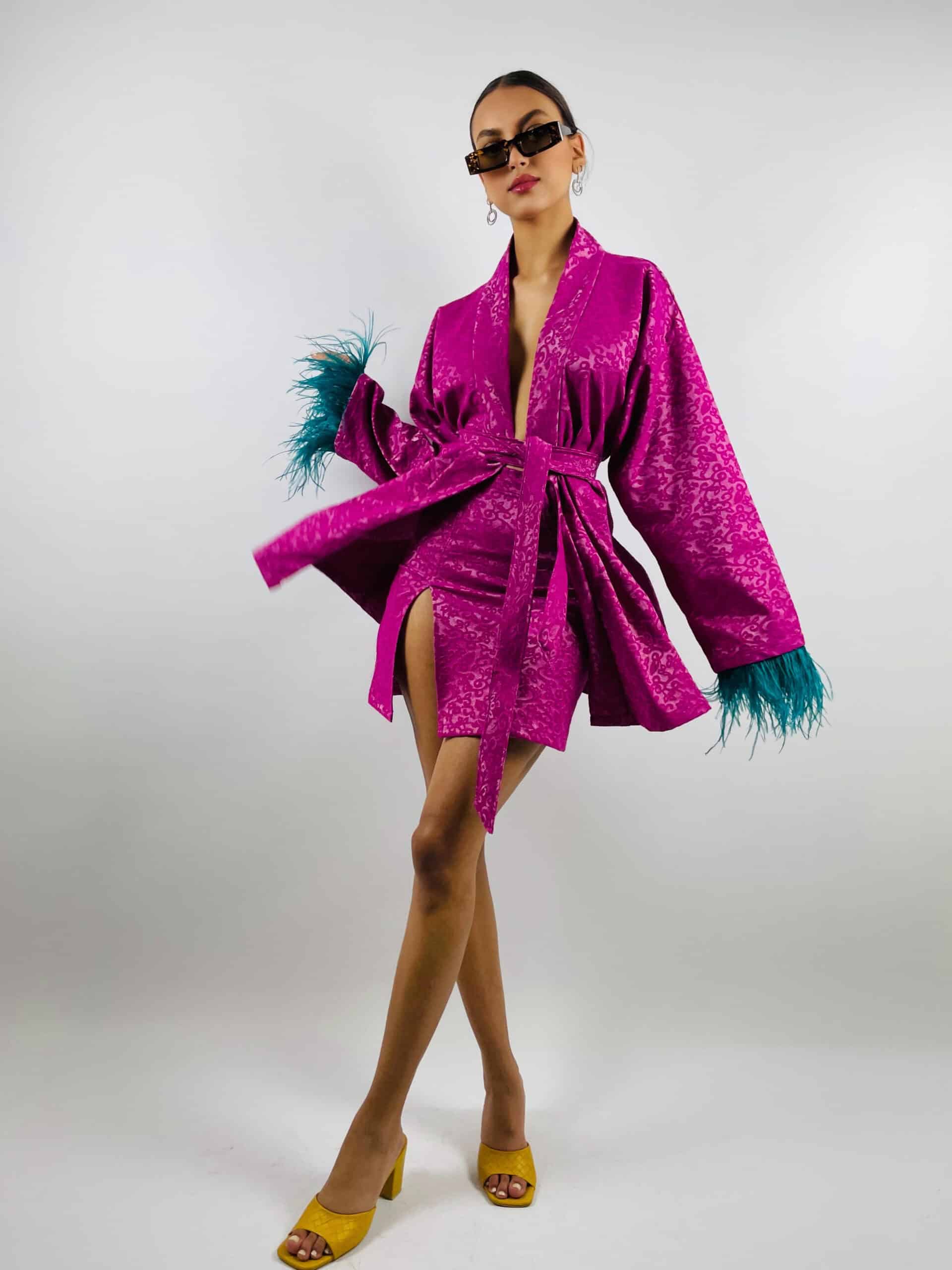 ikra floral brocarde pink kimono