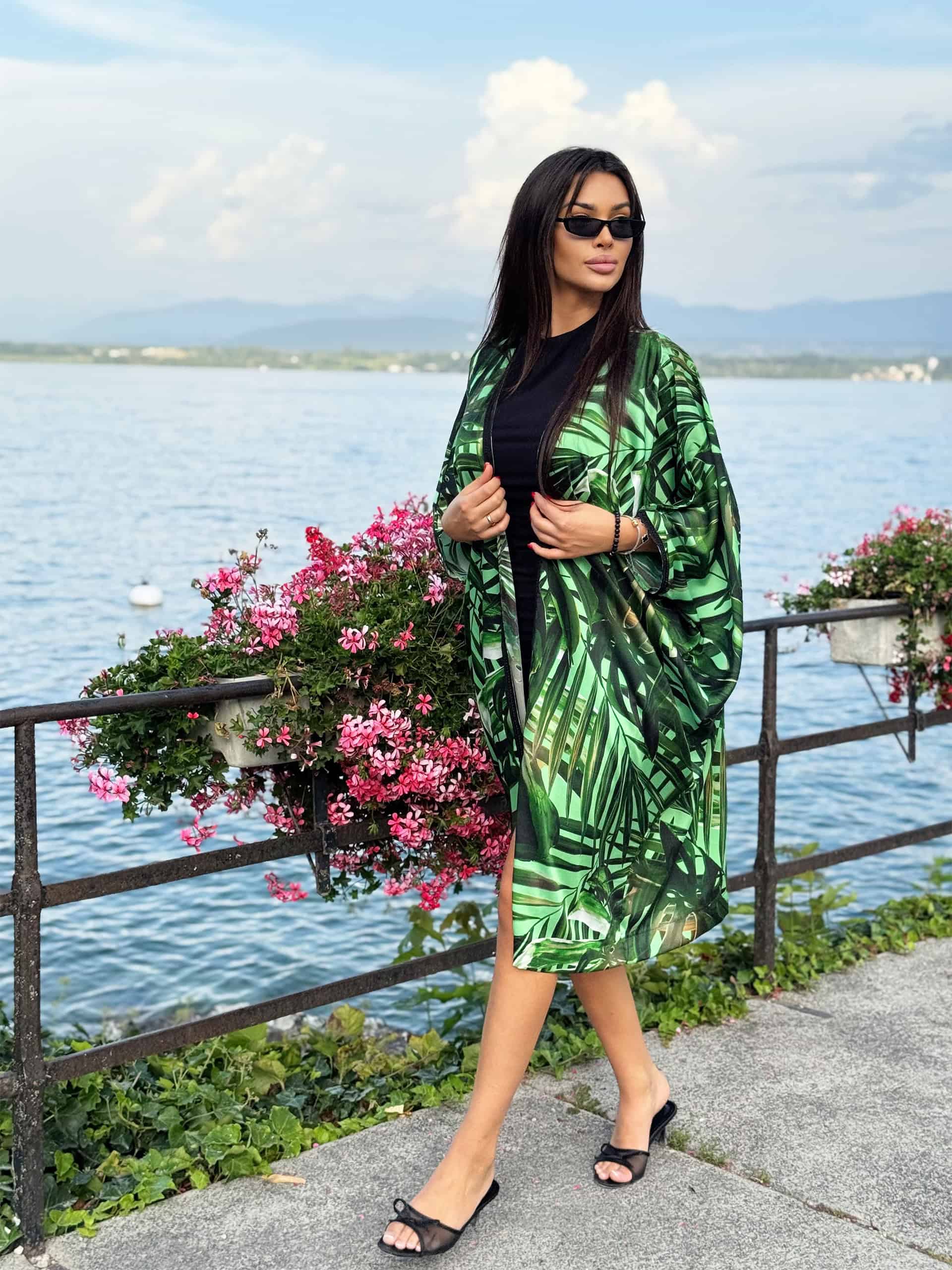lika kimono vert tropical